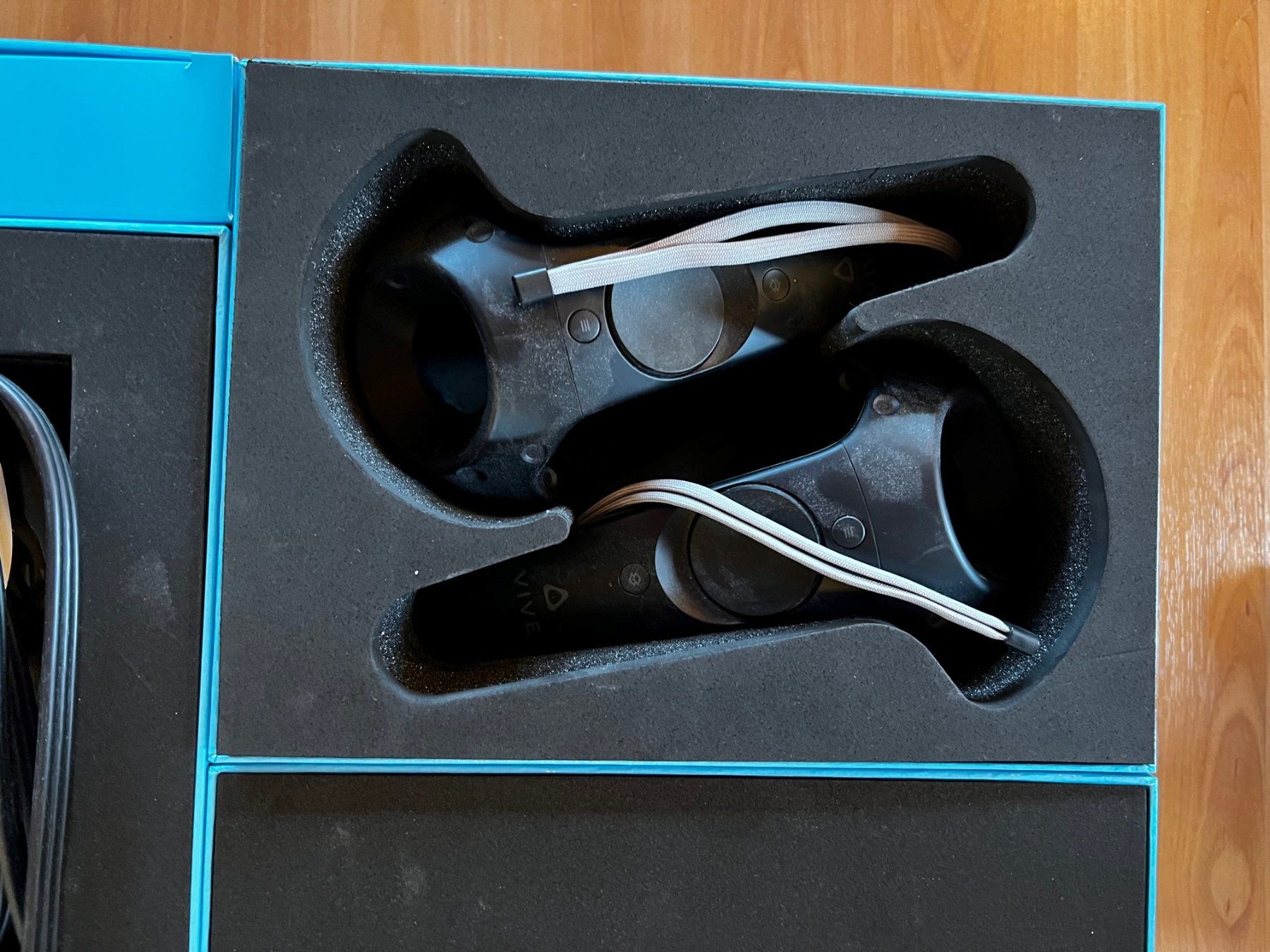 Casco VR: HTC Vive VR-Brille - Eintauchen in virtuelle Welten! – Nuovo (secondo la descrizione) da Zollikerberg venduto da chr_qb28 4
