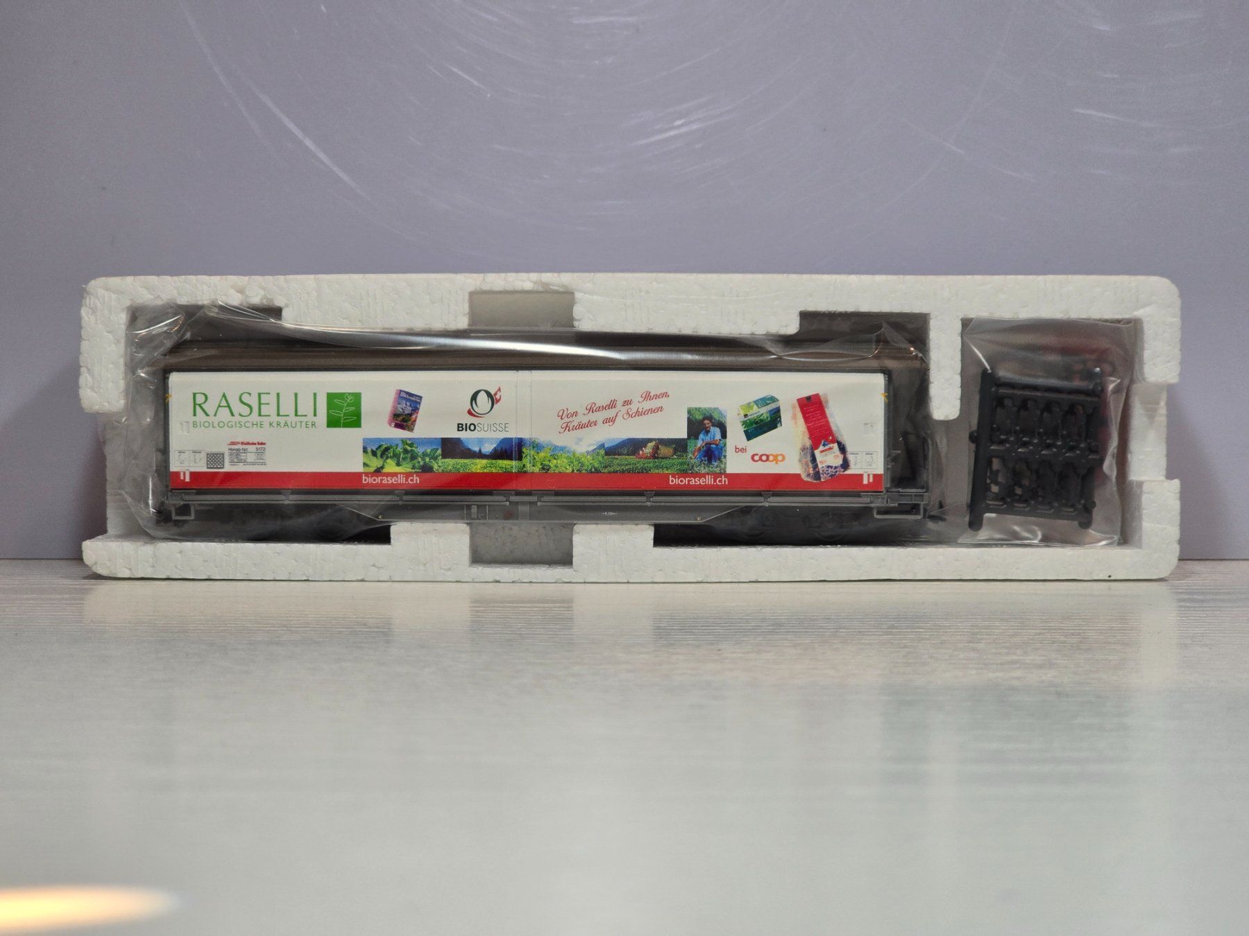 Bemo Modellini di ferrovie: Bemo, 2288142, RhB, Schiebewandwagen, Raselli, Neu – Nuovo e nell'imballaggio originale da Kloten venduto da Nicola2 2