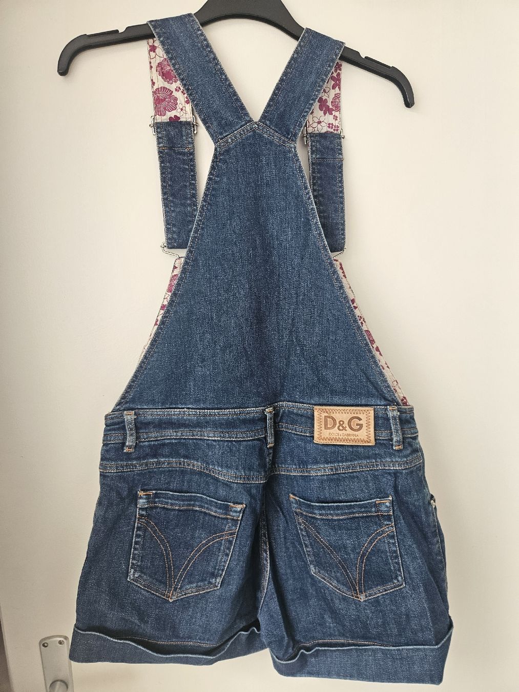 Dolce & Gabbana Jeans: Solce Gabbana D&G kurze Latzhose 36 – Usato da Oberwil BL venduto da blackdiamond14 4