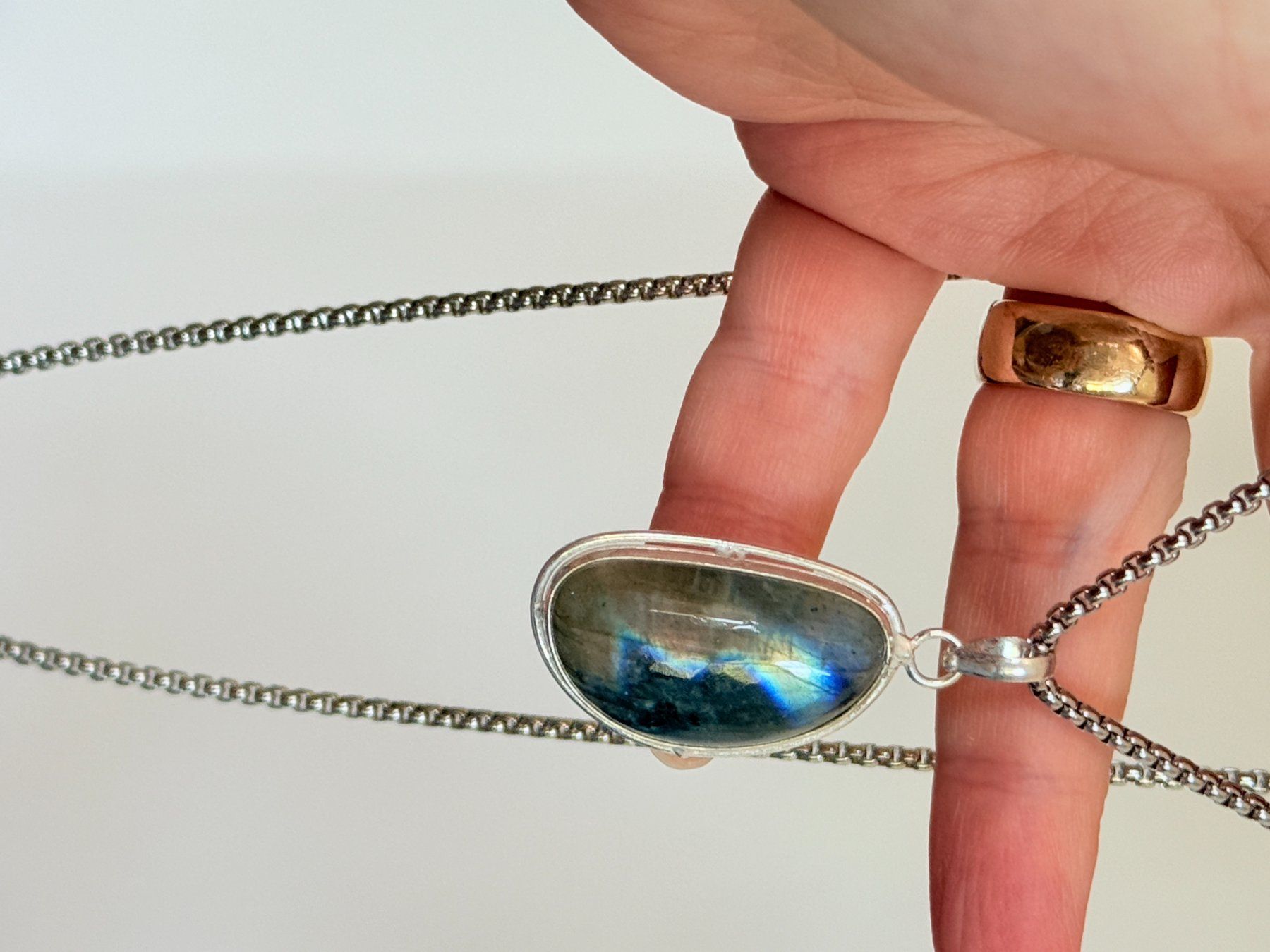 Catenine: Pendentif Labradorite Unique - Bijou Été Bohème – Nuovo e nell'imballaggio originale da Genève venduto da AWWA 2