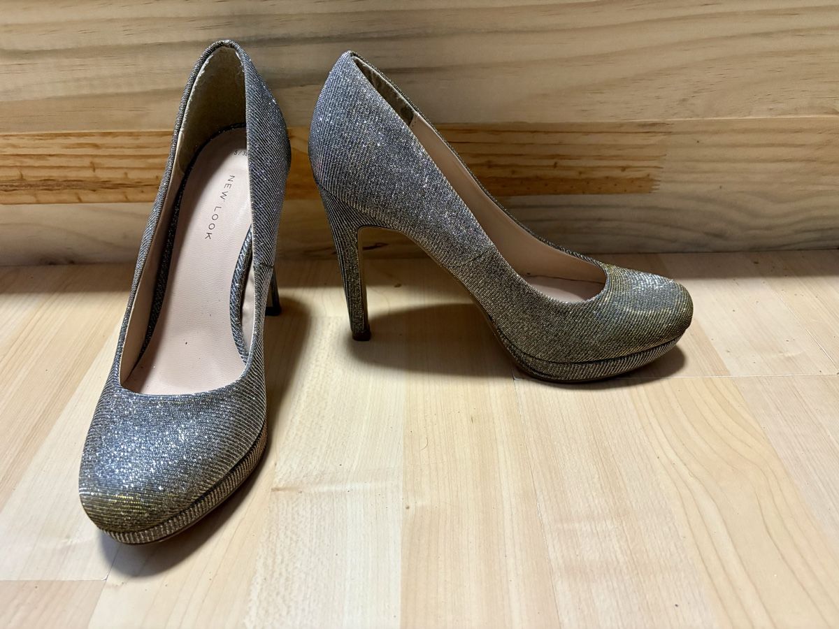 New Look Scarpe da donna: Glitzernde Party Pumps – Usato da Wetzikon ZH venduto da deb_8wcc 1