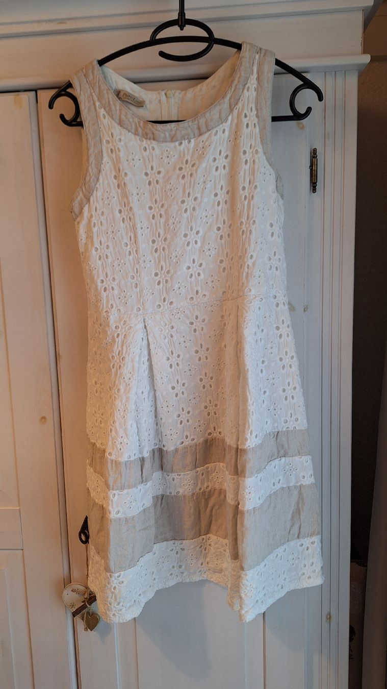 Vestiti: Sommerliches Kleid Weiss/Beige  – Usato da werdenberg venduto da Nsmilles
