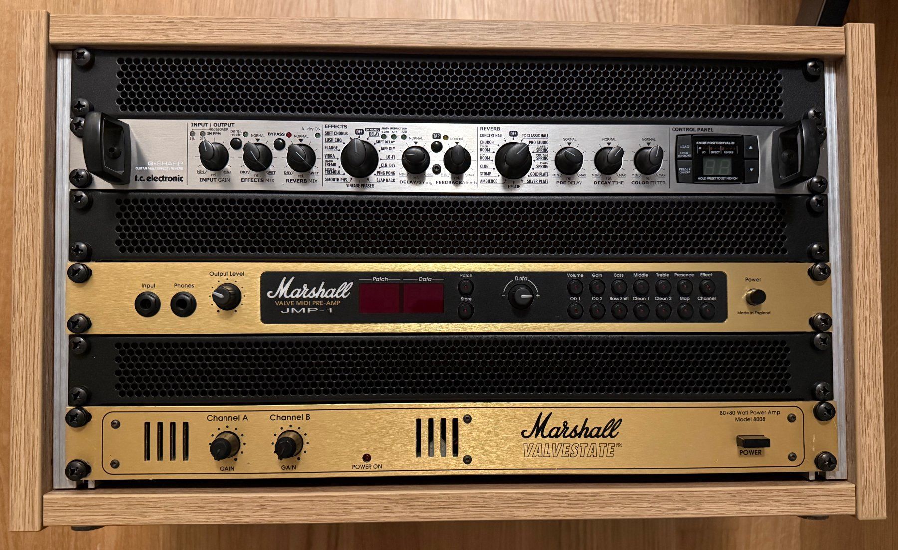 Marshall Amplificatori: Marshall JMP-1 Röhren Preamp + Rack/Valvestate/G-Sharp FX – Usato da Siebnen venduto da Bushidozen