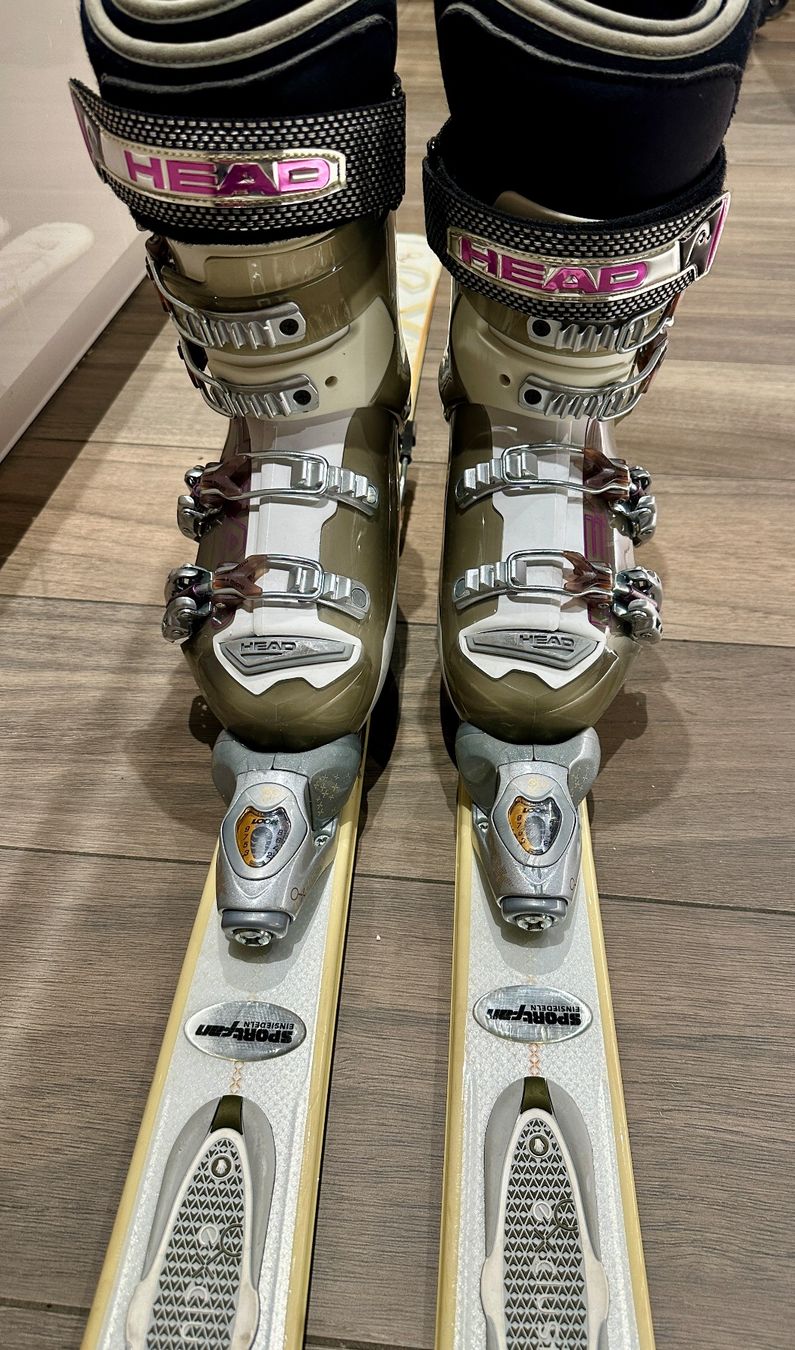 Head Scarpe da uomo: Skischuhe Head 24.0, 24.5 – Usato da Horgen venduto da Auction-Kings 5