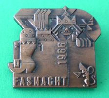 Basler Fasnachtsplakette Kupfer mit Nadel 1966
