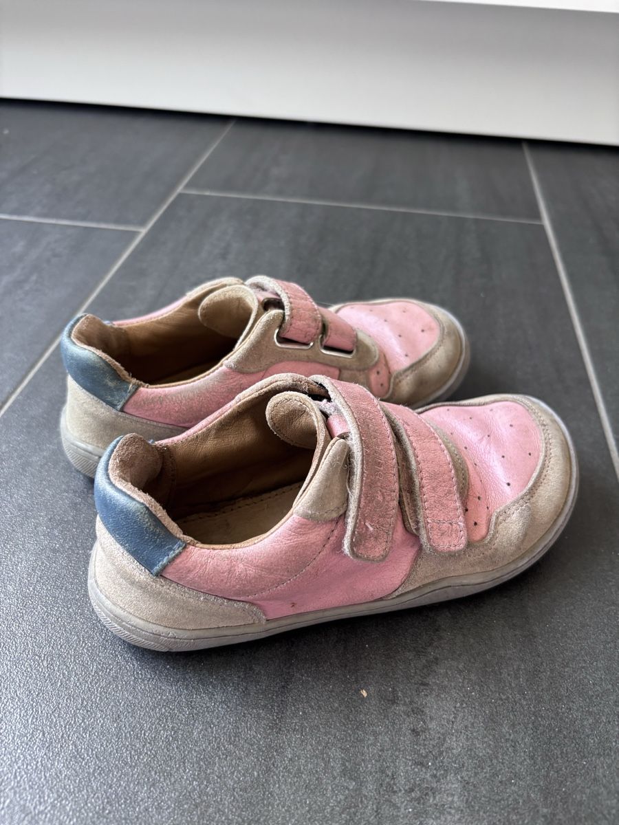 Schuhe für Jungen: BLifestyle Sneaker Grösse 29 – Gebraucht aus Uster von bat_f22x