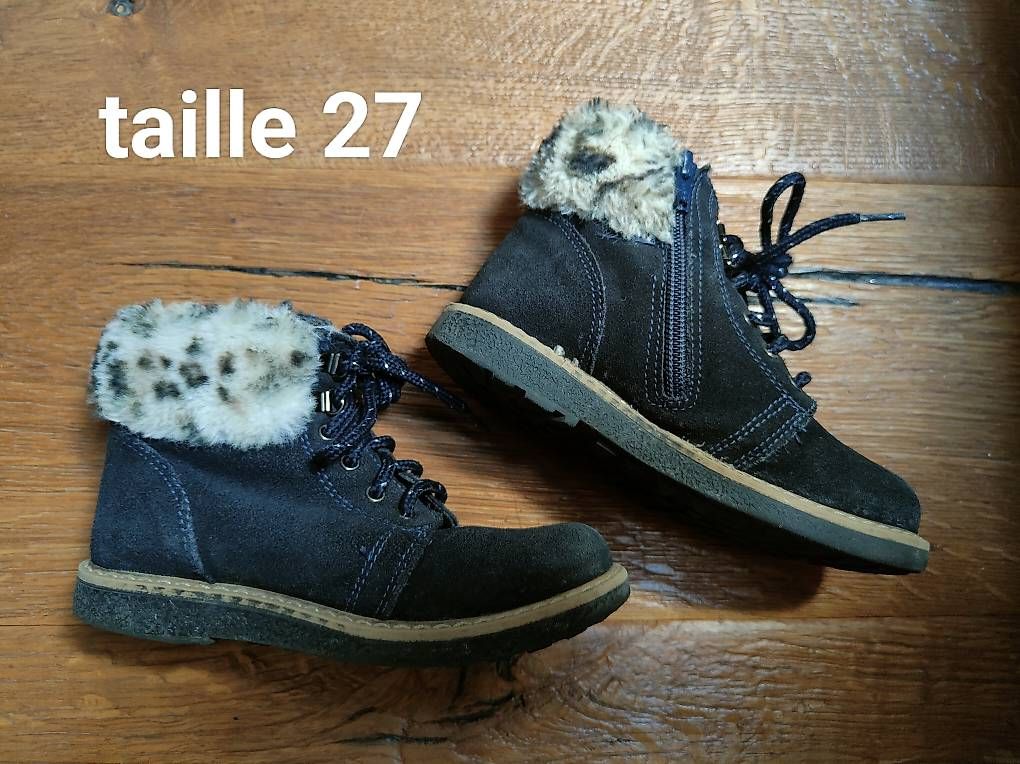Schuhe für Mädchen: Chaussures hiver cuir marque André  – Gebraucht aus fribourg von pegalex