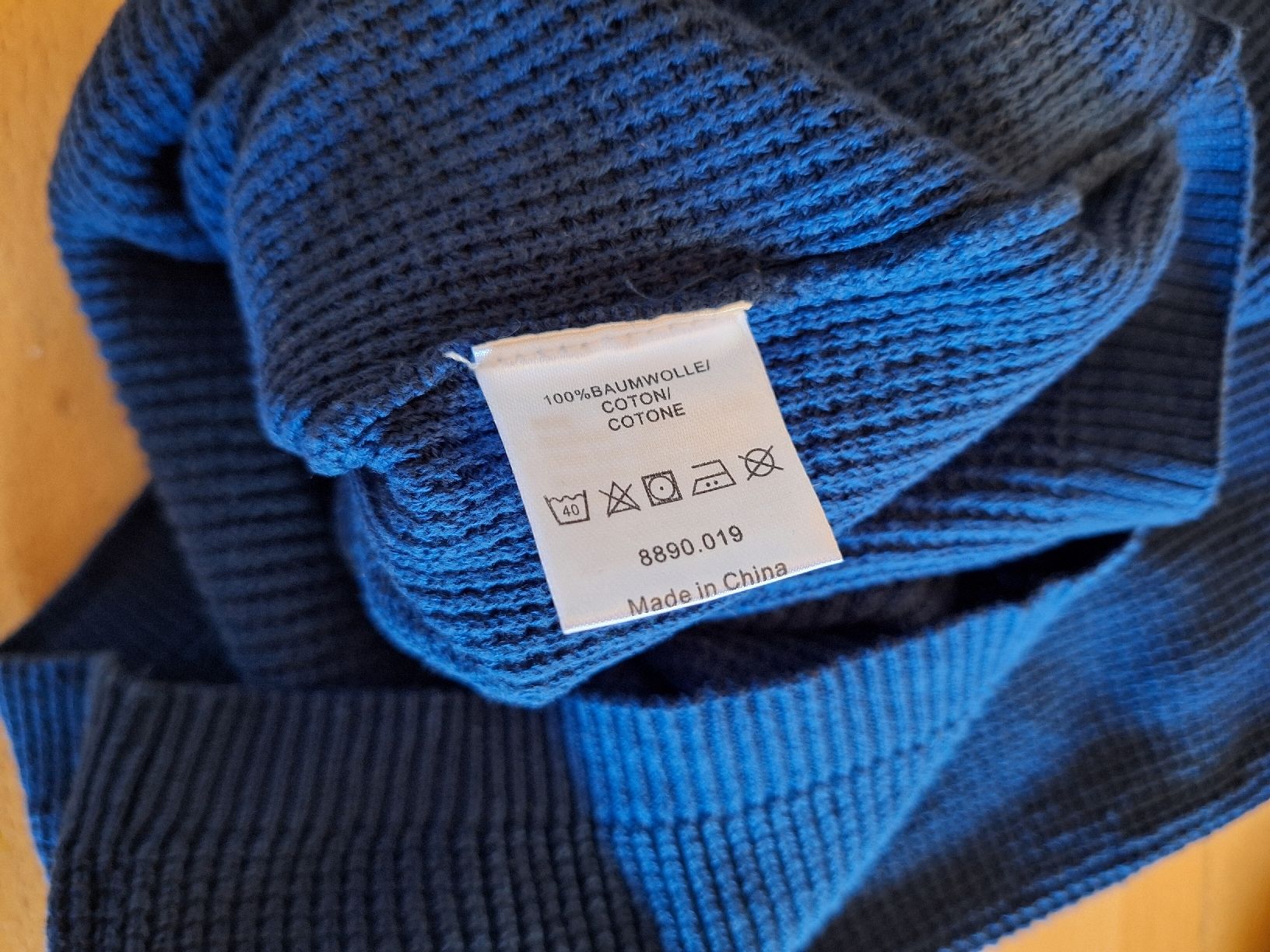 Maglioni & Felpe: Pullover in Gr. 140 NEU – Nuovo (secondo la descrizione) da Oberrieden venduto da smarties949 3