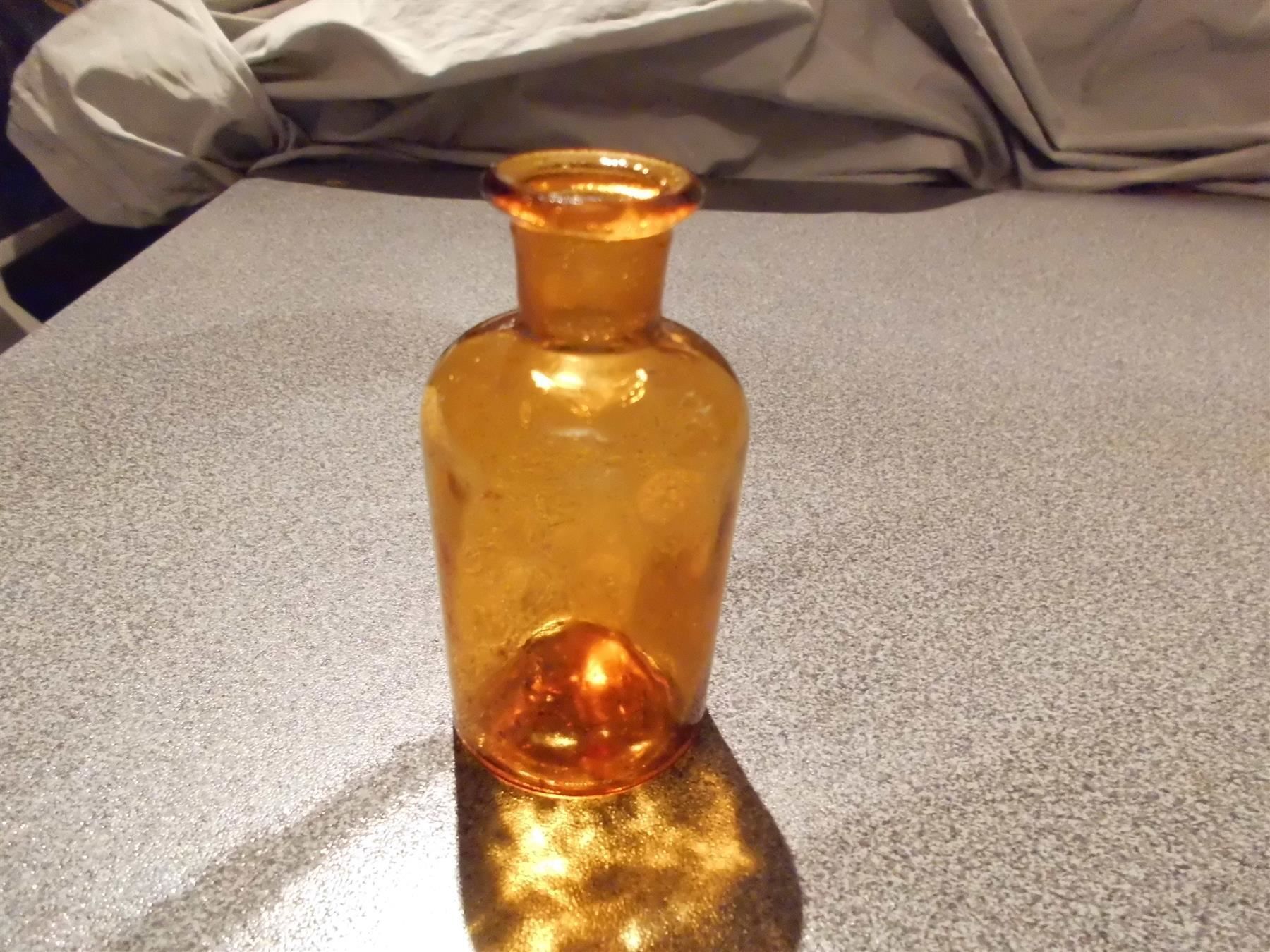 Matériel de laboratoire: Apotheker-Flasche, braun, 30, breit – D'occasion à Zürich par abraxas1291