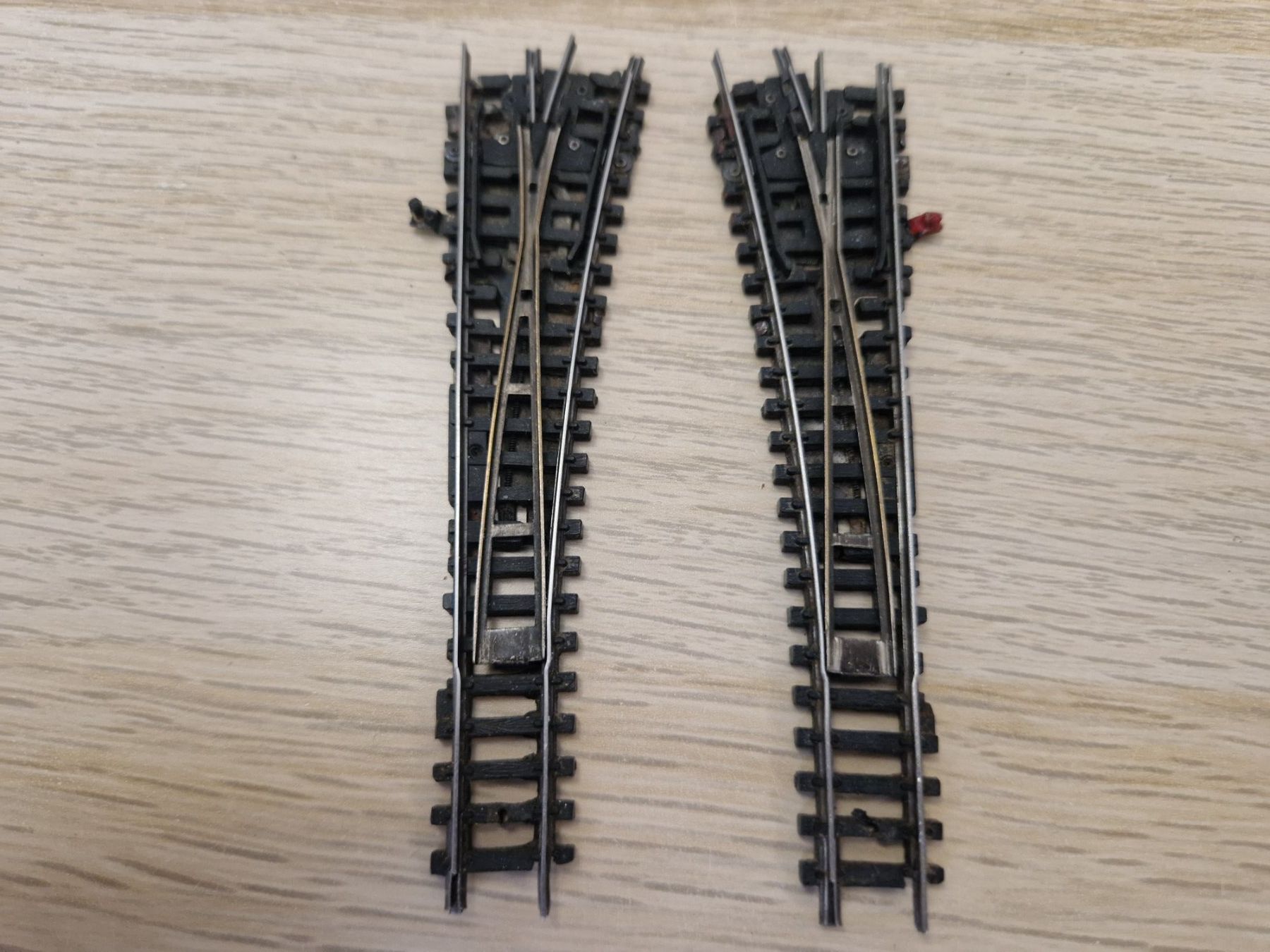 Arnold Modellini di ferrovie: Arnold N 2 x 1740 Weichen (2) – Usato da St-Aubin-Sauges venduto da tantome 1