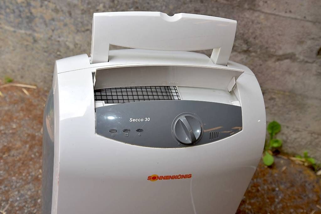 Secomat Deumidificatori: Luftentfeuchter Sonnenkönig Seco 30 – Usato da Basel venduto da Bertob 3