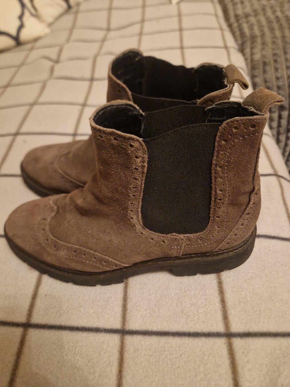 Scarpe da donna: Pier One Wildleder Stiefeletten, Grösse 38 – Usato da Neuhausen venduto da Nicolino92