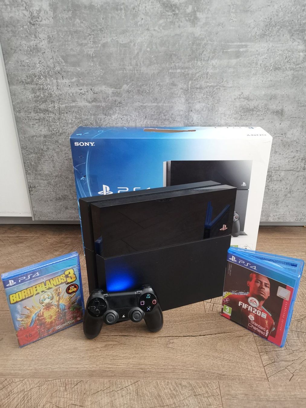 PS4 2 TB BLACK + CONTROLLER, Assassin +13 INSTALLIERTE GAMES (Gebraucht ...