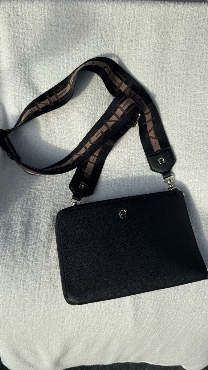 Aigner Taschen: Aigner Tasche schwarz – Neu und originalverpackt aus Speicherschwendi von sen_r6wk