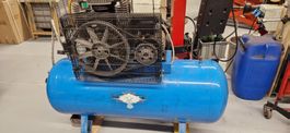 Kompressor 270L 11 Atü bar Tank gebraucht