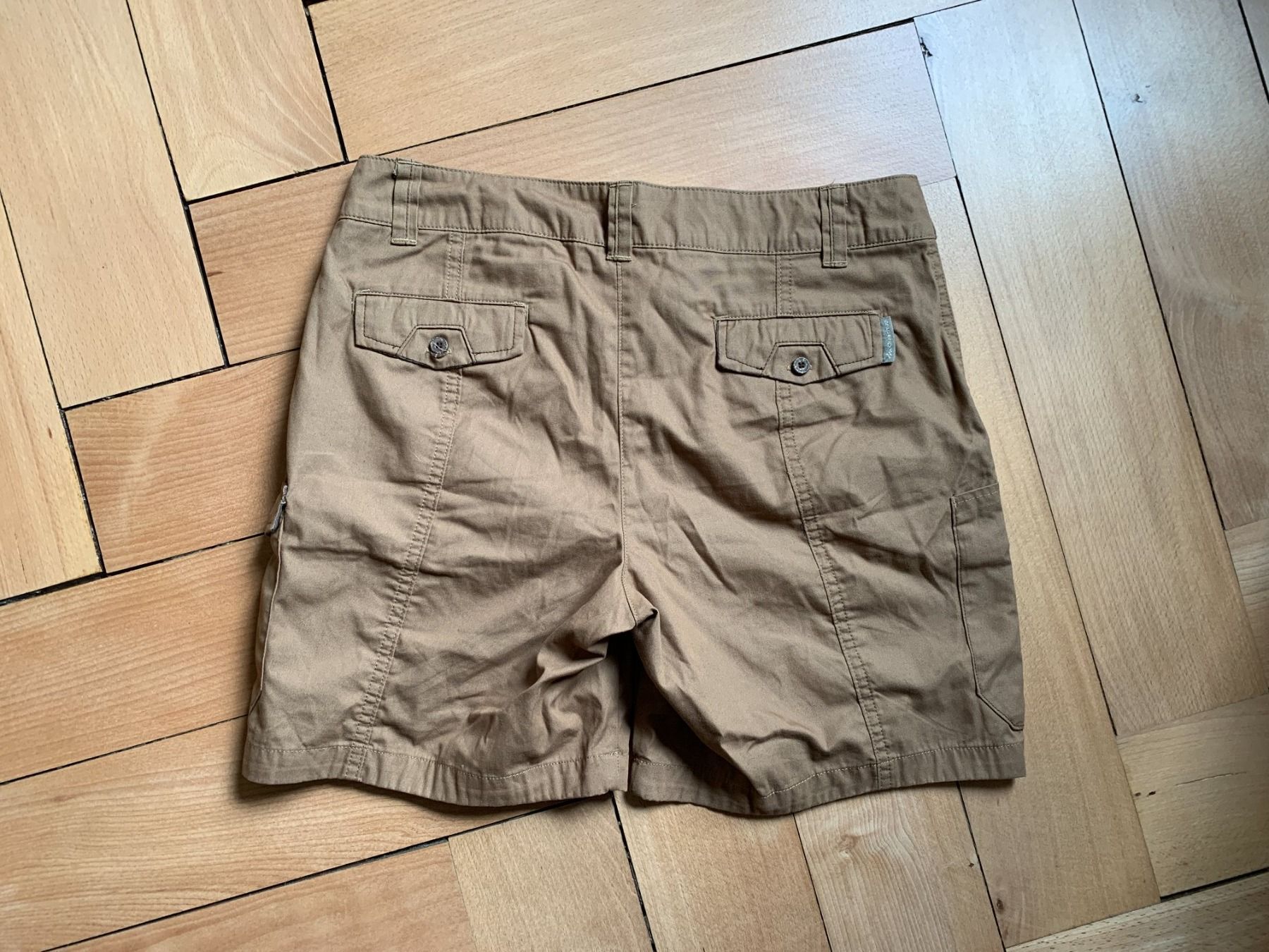 Pantalons: QUECHUA - Wandershorts braun 36 – D'occasion à Zürich par Diazaio 1