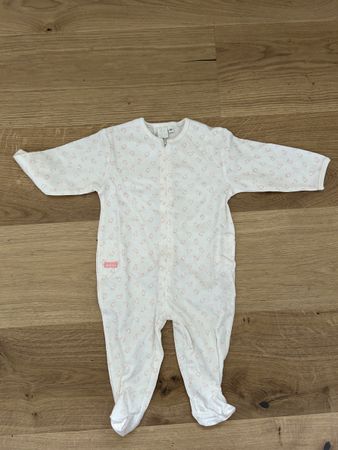 Schlafanzug/Strampler Bakito Newborn, 68, mit Lämmchen-Muste