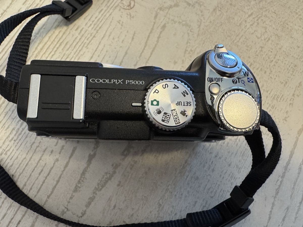 Nikon Appareil photo: Nikon coolpix p5000 digitalkamera – D'occasion à Zunzgen par milesdavis76 4