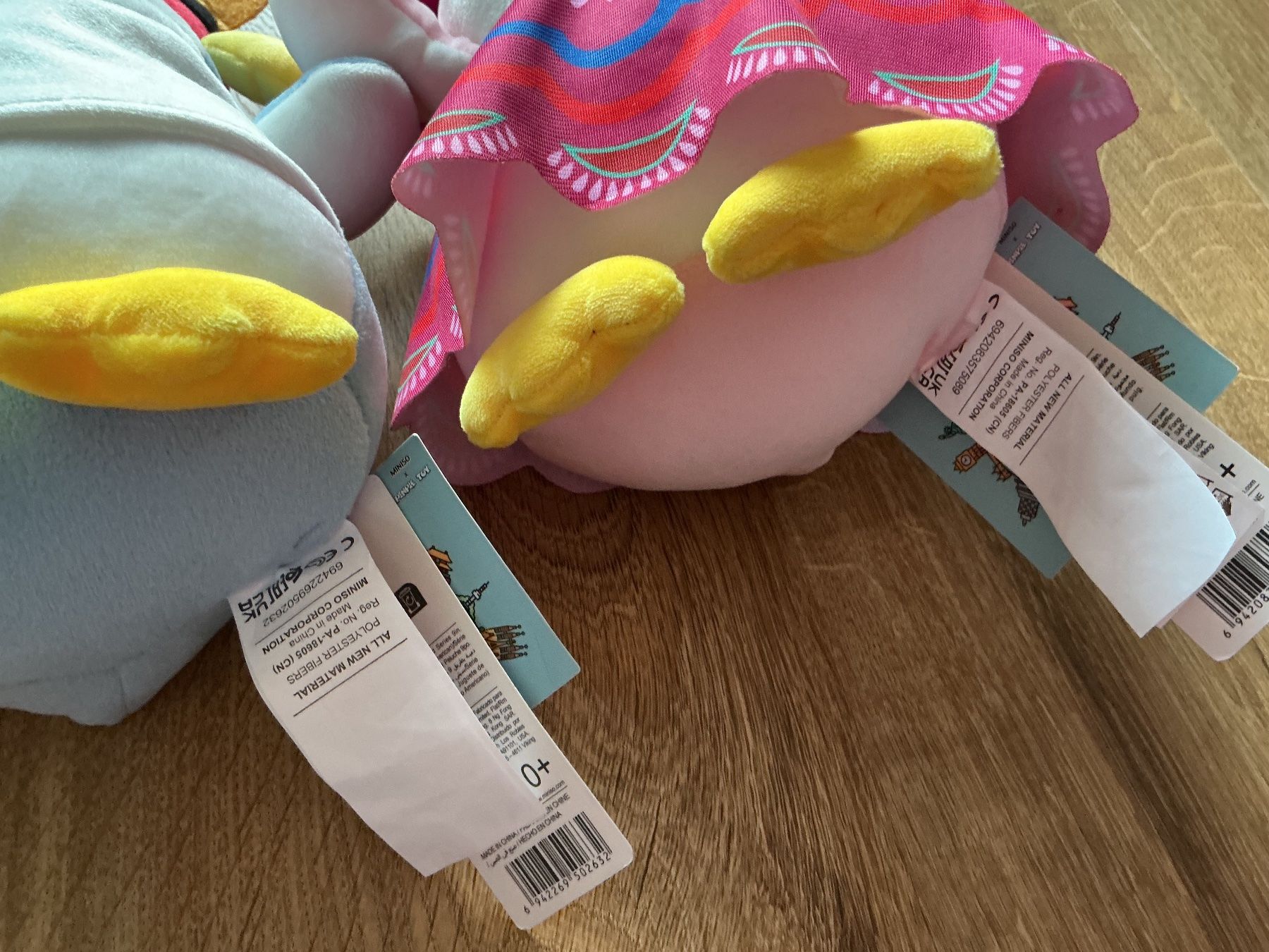 Giocattoli: NEW - Miniso NYC+Mexico – Nuovo e nell'imballaggio originale da Brugg AG venduto da Magna3 3
