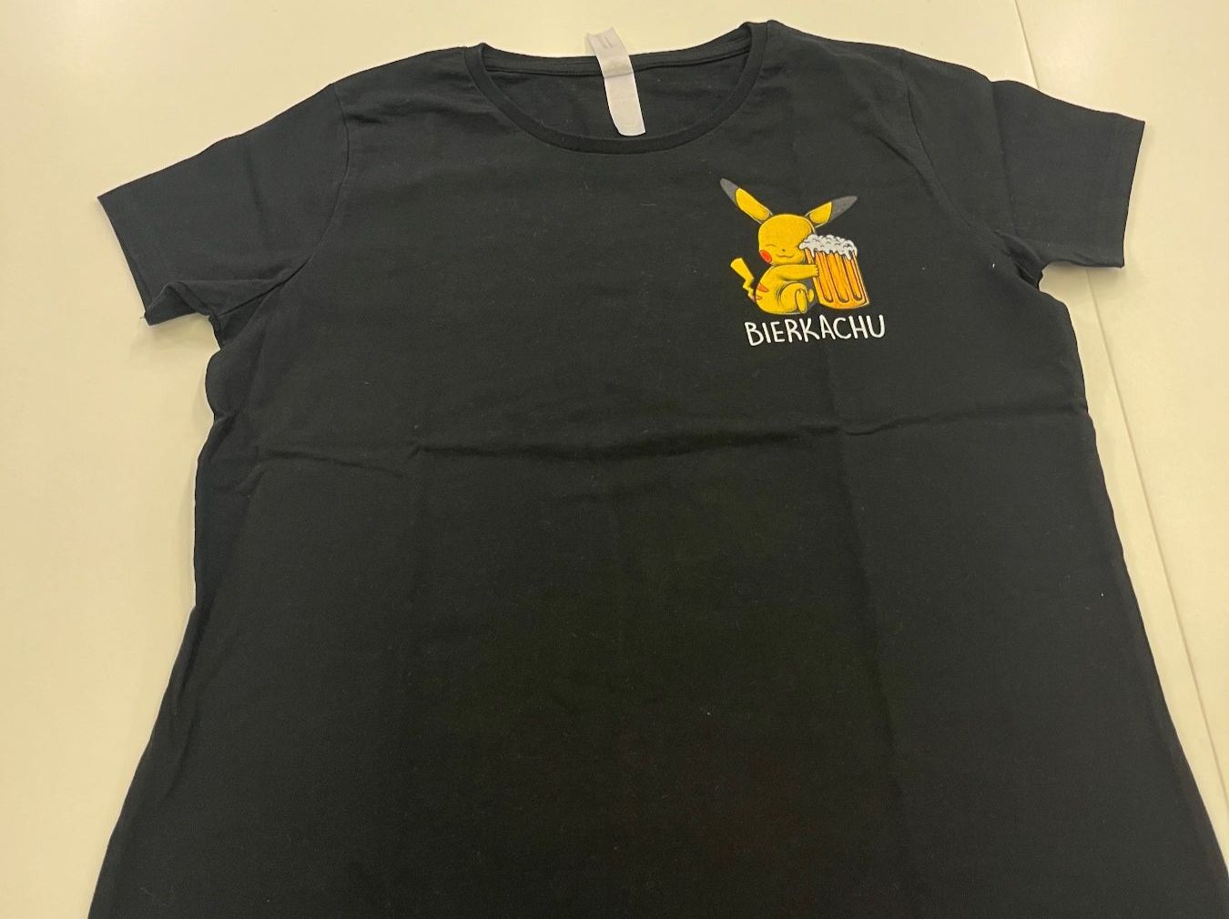T-shirt: T-Shirt Pokémon "Bierkachu", Gr. L – Usato da Kerns venduto da Herr_Sizzla 1