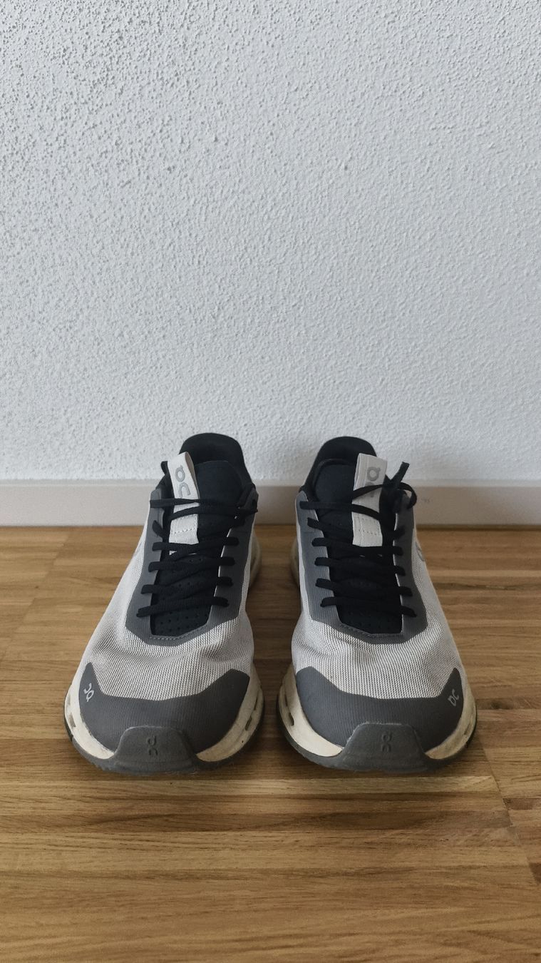 On Scarpe da uomo: On Cloudnova Form2 Running Shoes - Size EU42.5 – Usato da Erlenbach ZH venduto da rem_p5dd 1
