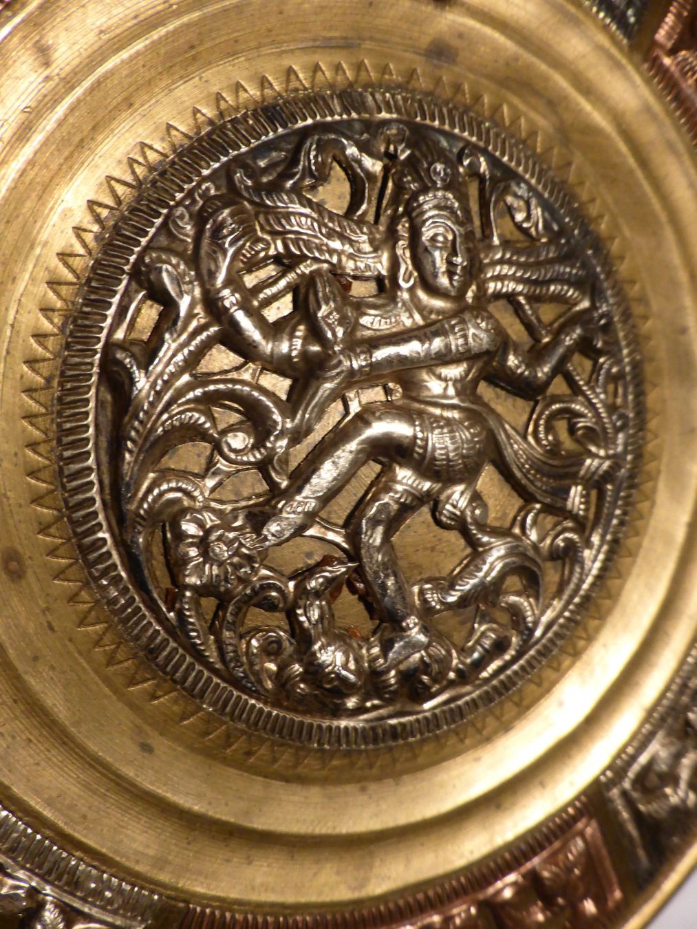 Teller: EINMALIGER ORIENTALISCHER TELLER,-GOTTHEIT,--18 CM RUND,-- – Gebraucht aus Zürich von tritonis 1