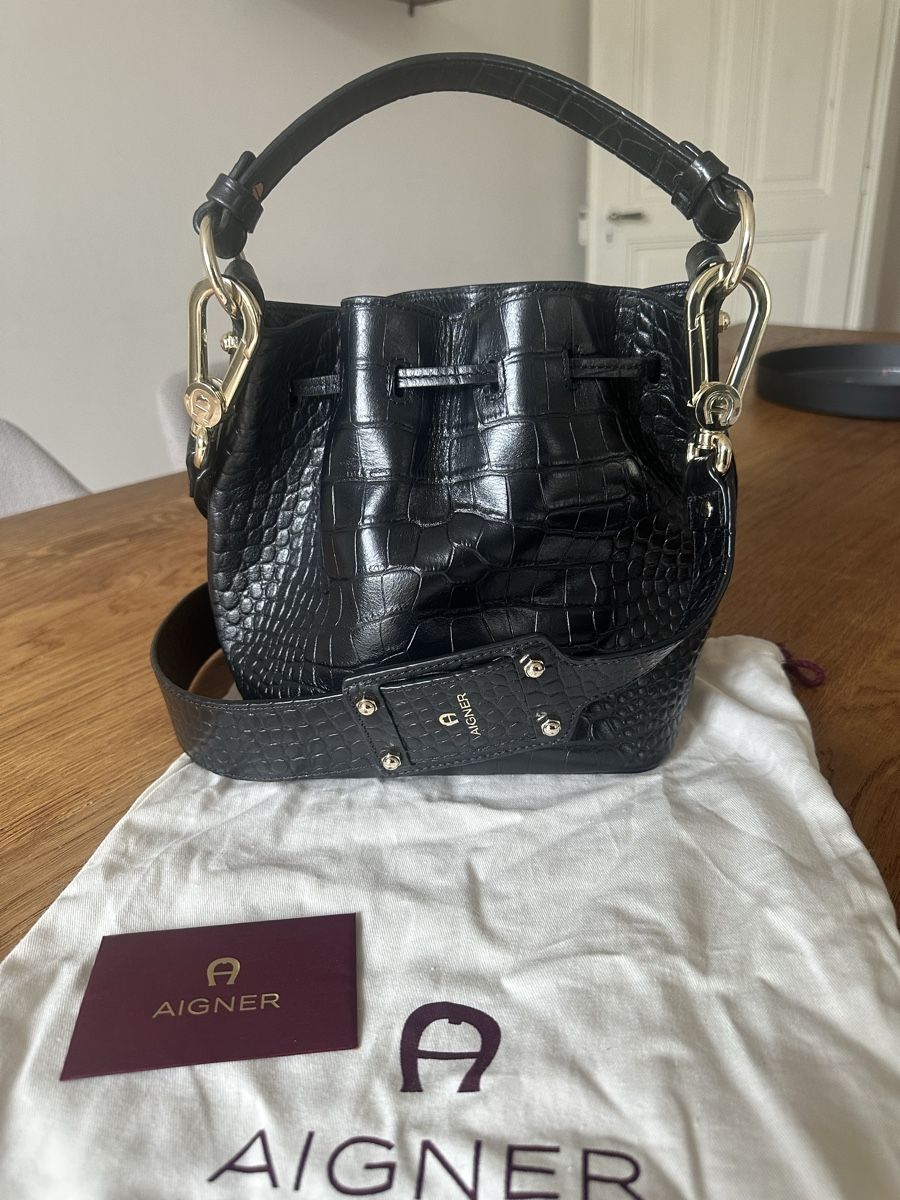 Aigner Borse da donna: AIGNER Crossbody Bag Black – Nuovo (secondo la descrizione) da Bern venduto da Laura_Bern 1