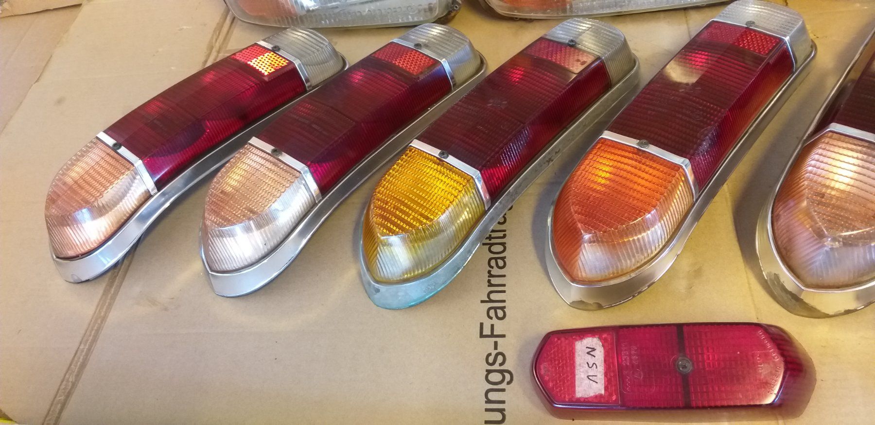 NSU Tutti pezzi di ricambio auto: NSU PRINZ  OLDTIMER  PHARES ET FEUX – Usato da cortébert venduto da rlv 4