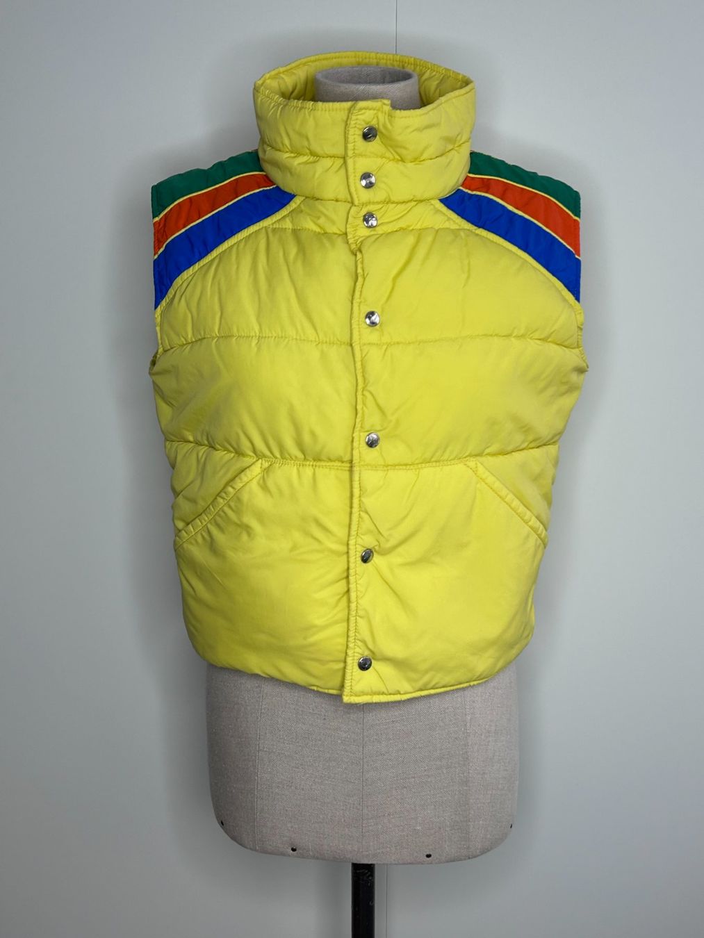 Weekday Gilet & Giacche senza maniche: Vintage Roffe Gilet / Vest – Usato da St. Gallen venduto da look-twice