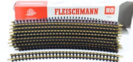 Fleischmann H0 #6030: Bogen R 415, 30°, Pr. 2,7 mm, pro Stk