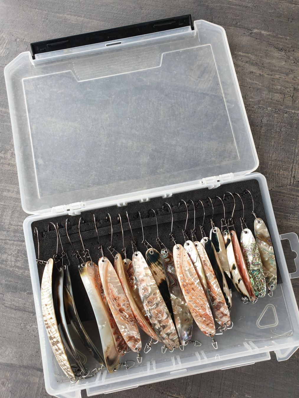Esche: Perlmutt Spangen Set, 20 Stück. Montiert mit Box. – Nuovo (secondo la descrizione) da Niederbüren venduto da Raphael014 4
