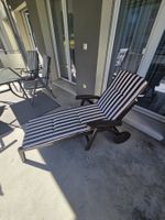 Balkon/Gartenliege mit Polster
