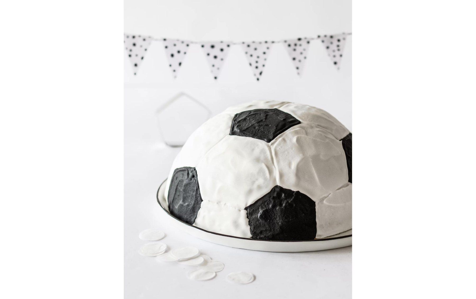 Teglie da forno: Fussball Kuchen Backform mit 5-Eck Ausstechform – Nuovo (secondo la descrizione) da Aarau venduto da Ahoffa 4