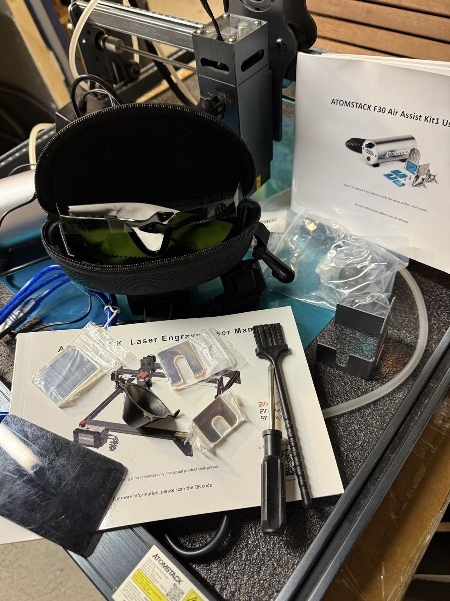 Tutti gli attrezzi: Atomstack X7 Pro 10w Lasergravierer - inkl air-assist – Usato da Heiligkreuz (Mels) venduto da kim-silberundgold 4
