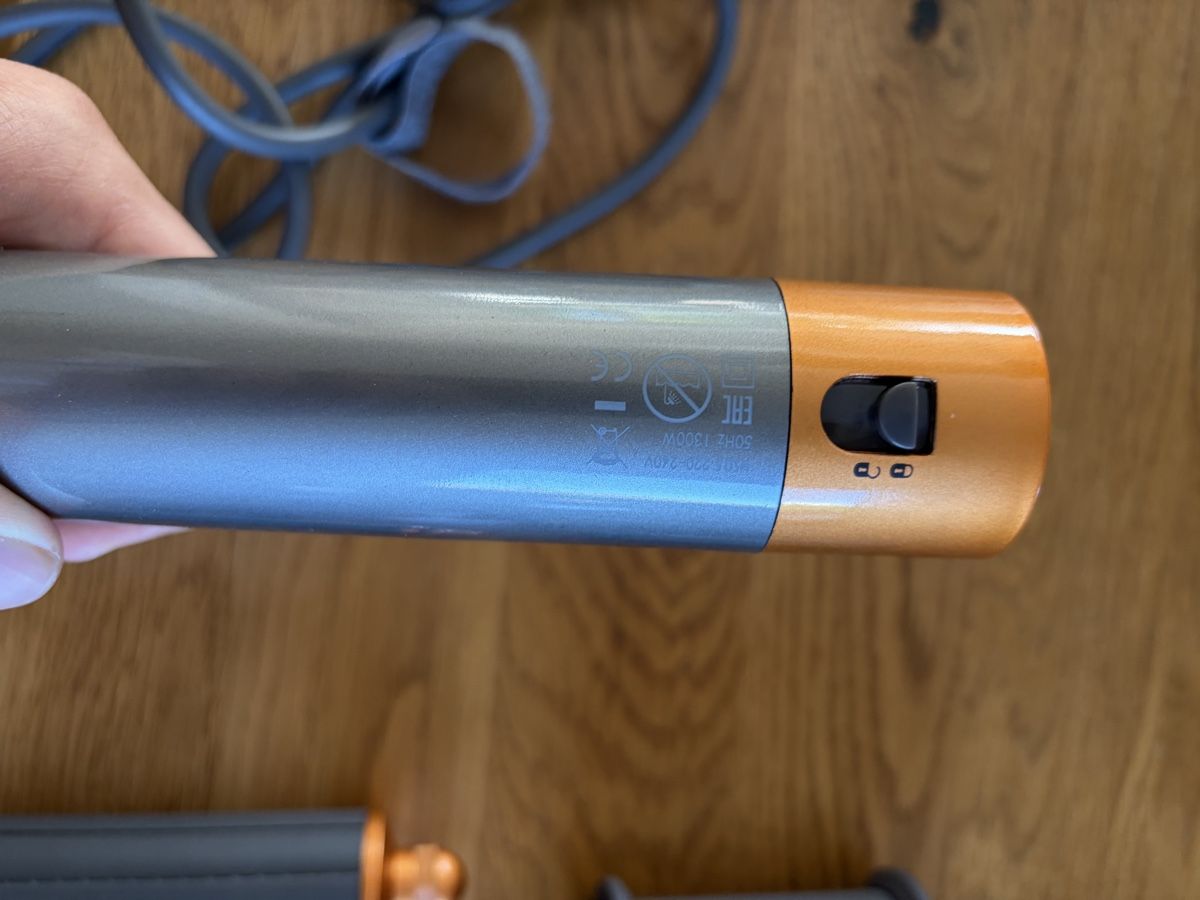 Dyson Asciugacapelli: Dyson airwrap  – Difettoso da Frutigen venduto da Magnum_104 4