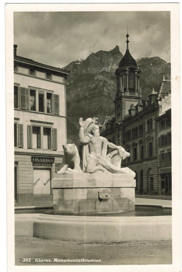 Cartoline postali: AK Monumentalbrunnen Glarus 1933 – Usato da Zürich venduto da Tolima194