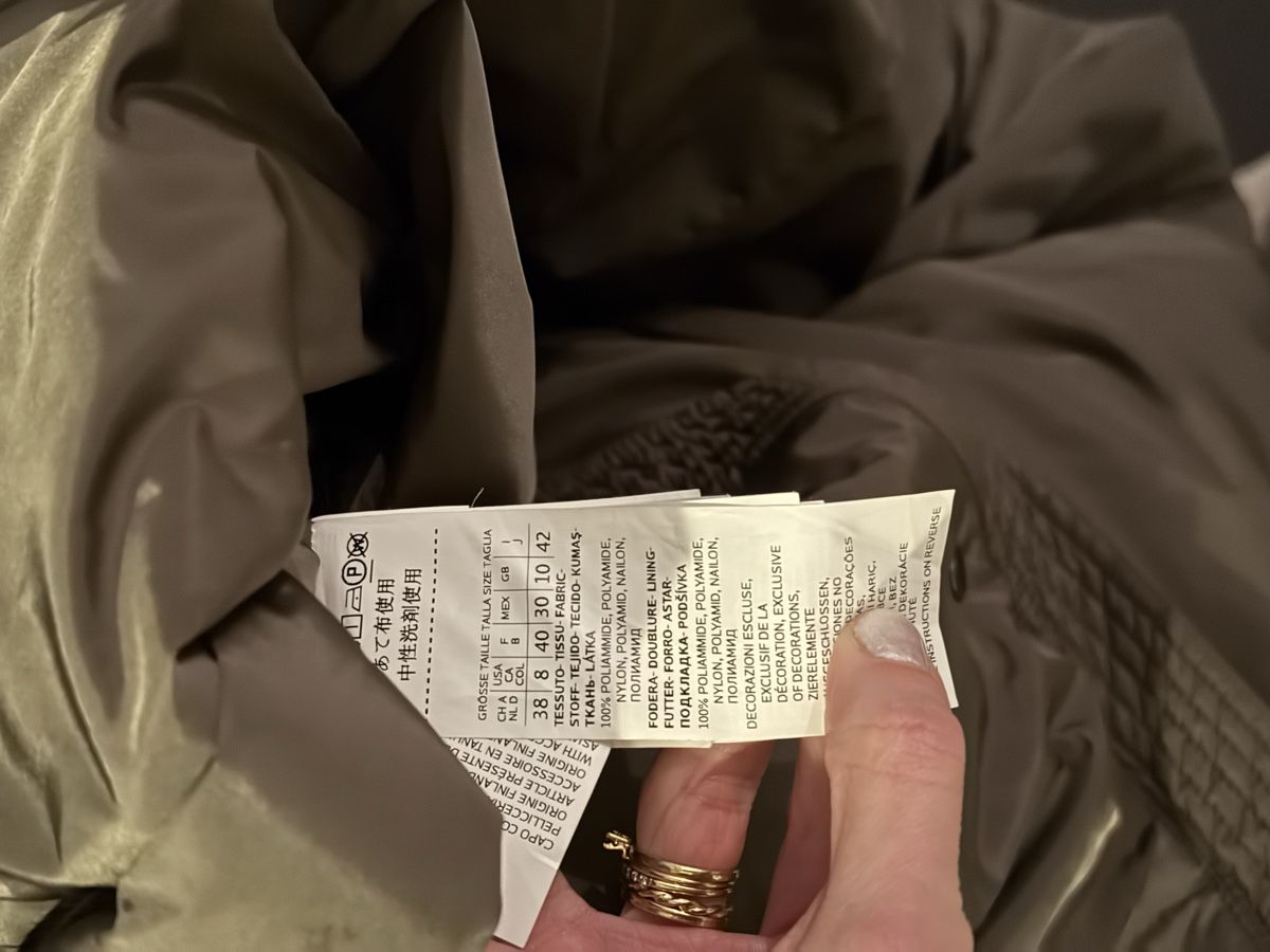 Max Mara Cappotti: Max Mara puffer coat in perfect condition – Nuovo (secondo la descrizione) da Zürich venduto da eve_m2gr 9