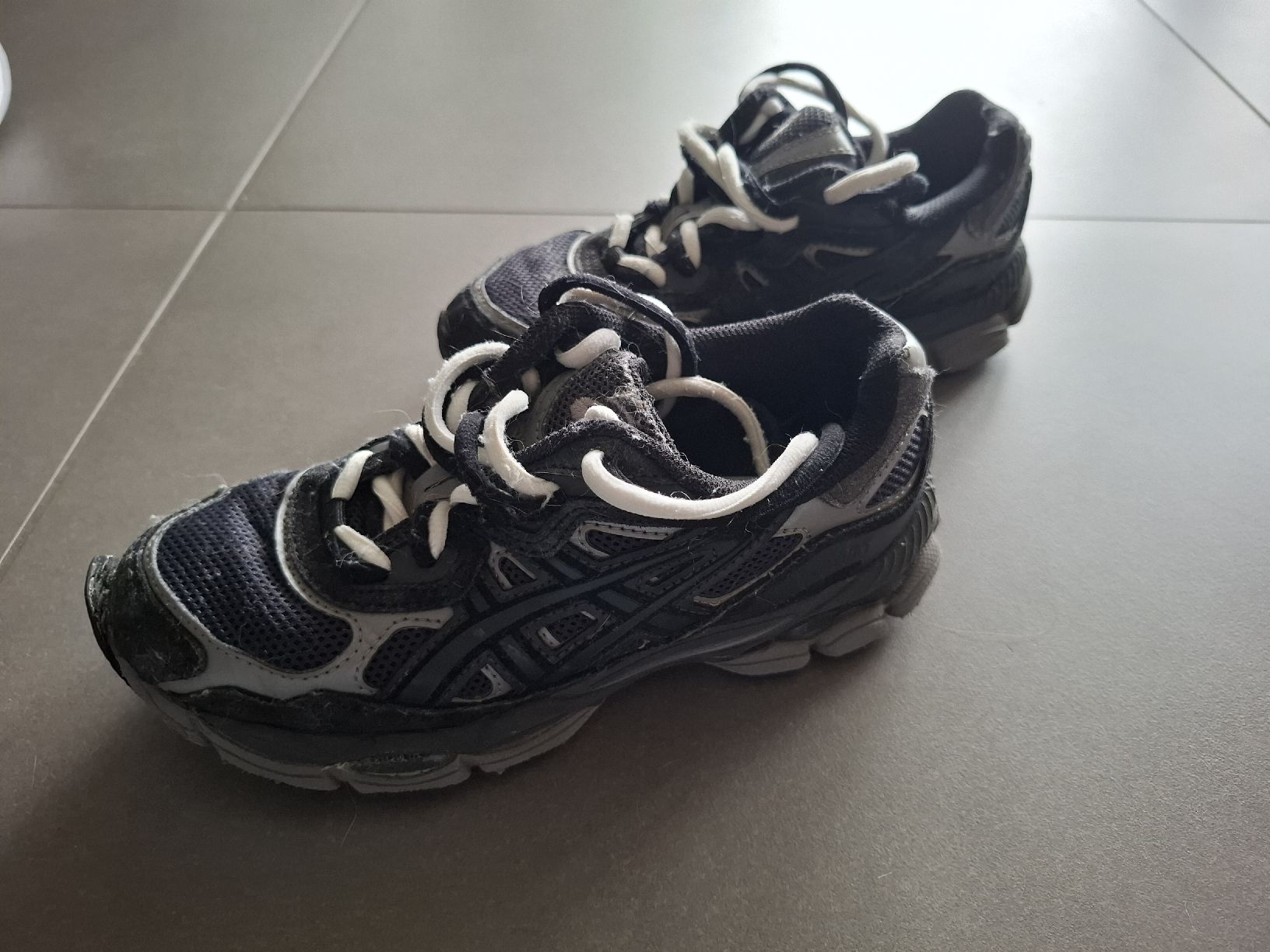 Asics Scarpe da uomo: Asics Gel Nyc  – Usato da Hunzenschwil venduto da sputnik26 2