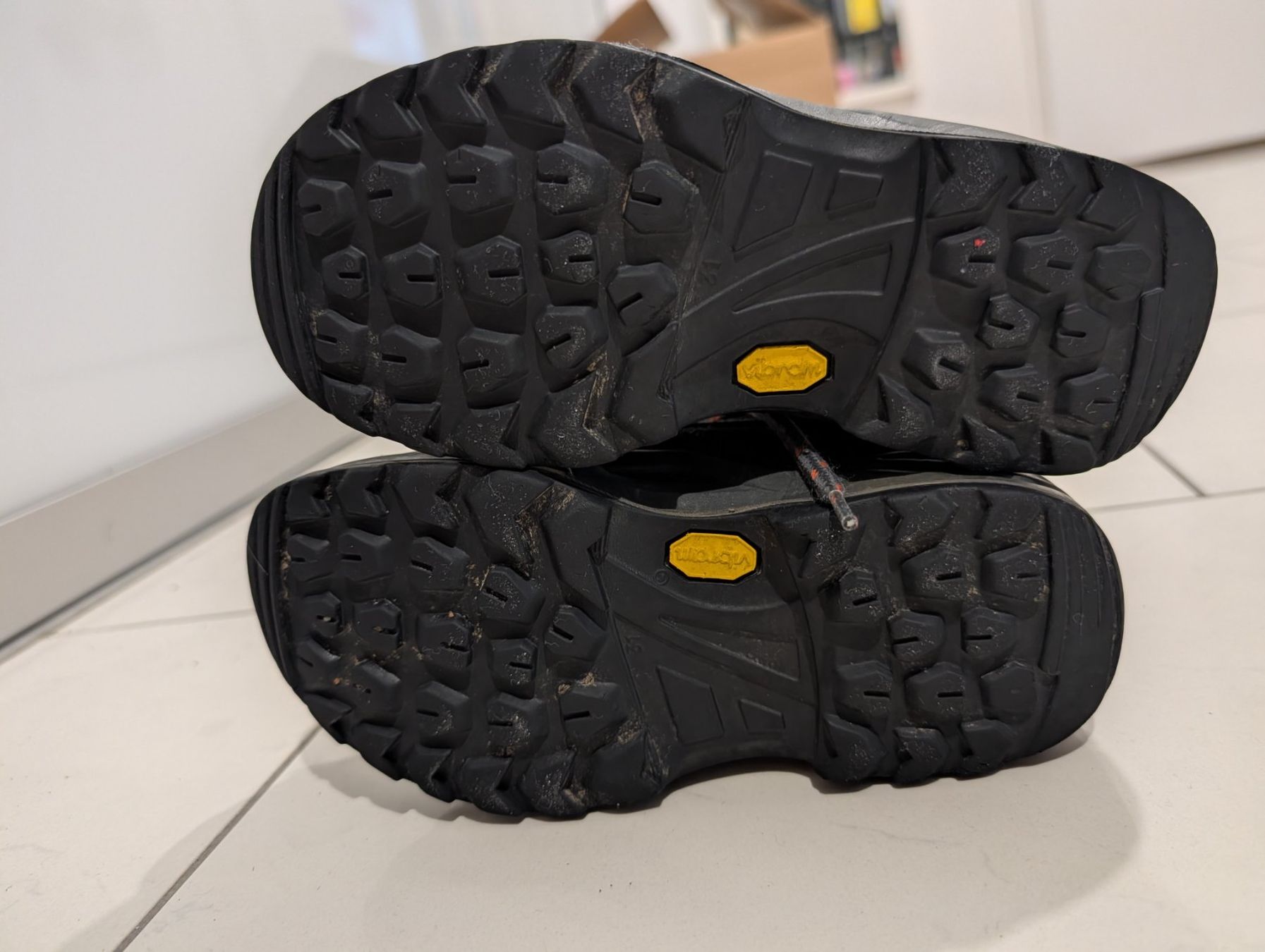 Lowa Scarpe per ragazzi: Lowa Wanderschuhe Gr. 31 – Usato da Zürich venduto da es8046 3
