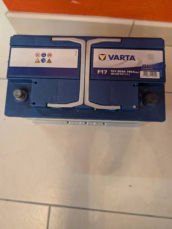 Batteries: Varta Batterie 80Ah 740A – D'occasion à Oberdorf BL par hof_g9cs