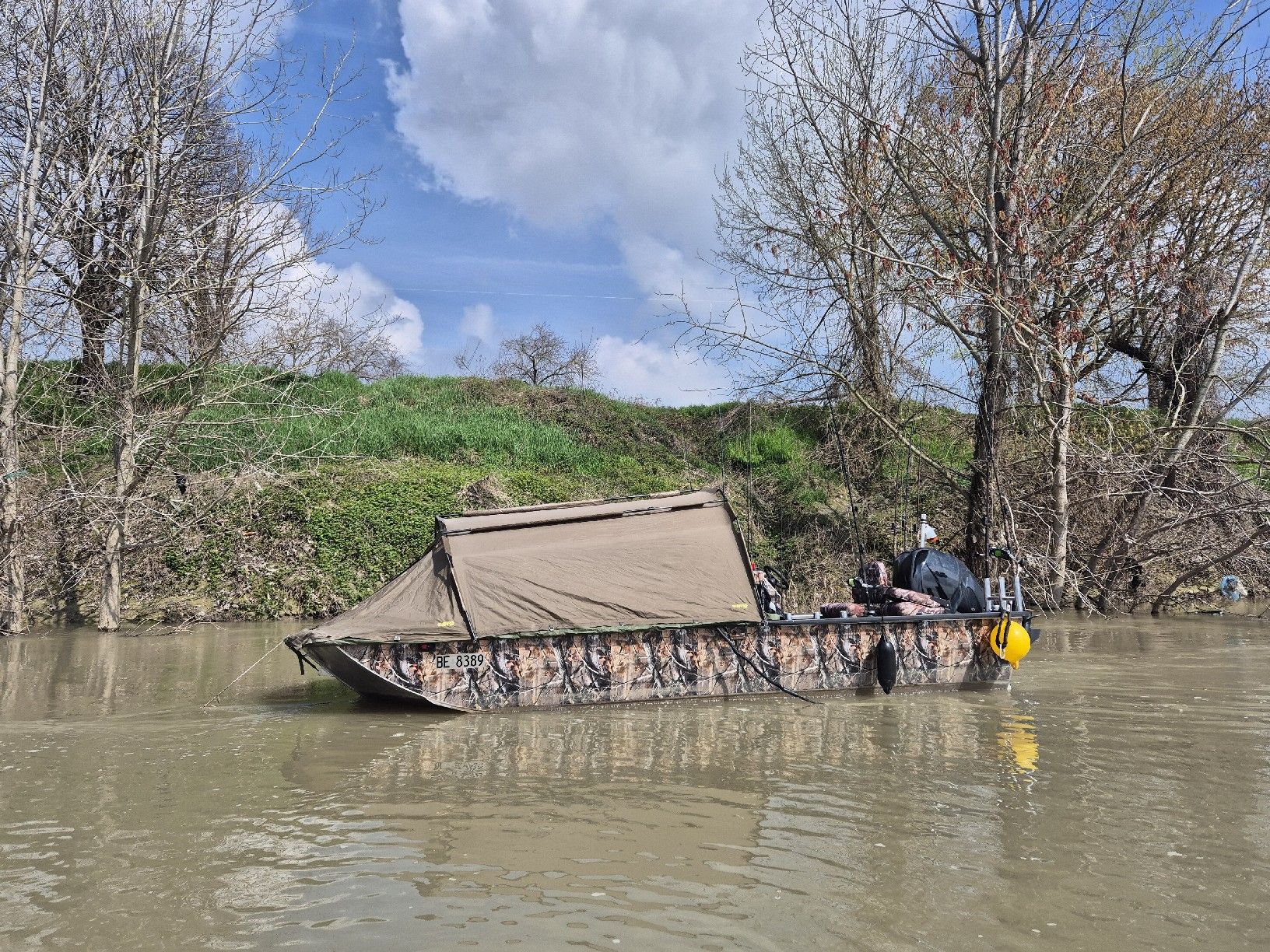 Bateaux: Fischerboot inkl. Motor, Bugmotor, Trailer, Batterien – D'occasion à Bern par Robru14 2