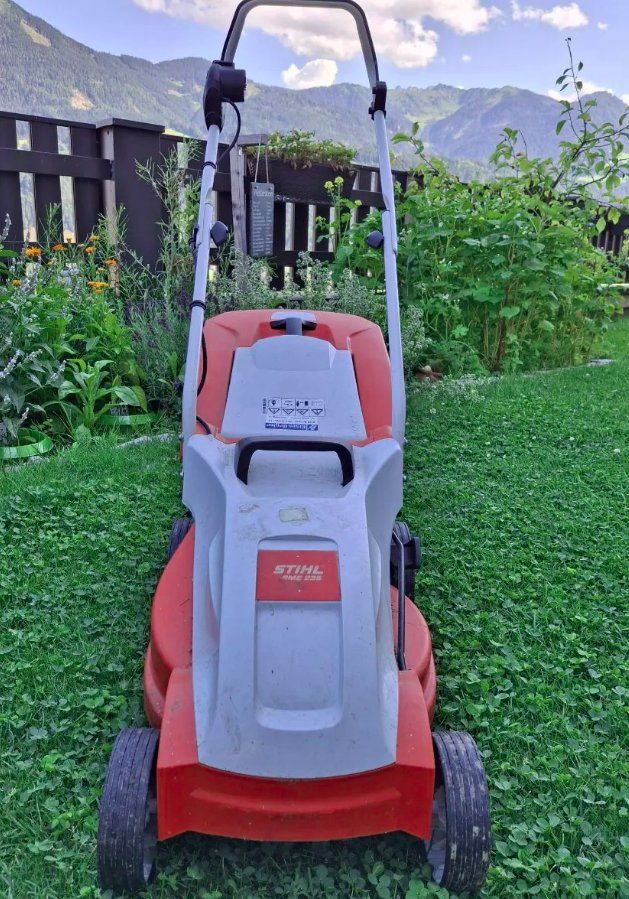 Stihl Tagliaerba: Stihl Elektrorasenmäher RME 235 – Usato da Zürich venduto da Pokahontas