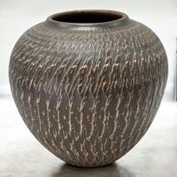 Vase FRICK sgraffito en céramique d'art suisse