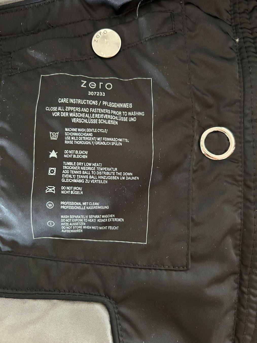 Cappotti: Zero Winter Daunenmantel schwarz Gr. 42 – Usato da Wädenswil venduto da coconut1289 4