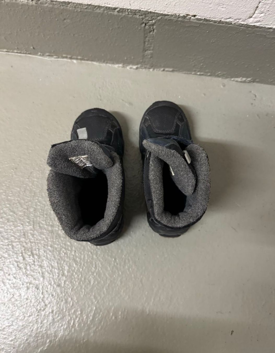 Scarpe per ragazzi: Kinder Winter Schuhe Grösse 28 – Usato da Zürich venduto da zd_1965 4