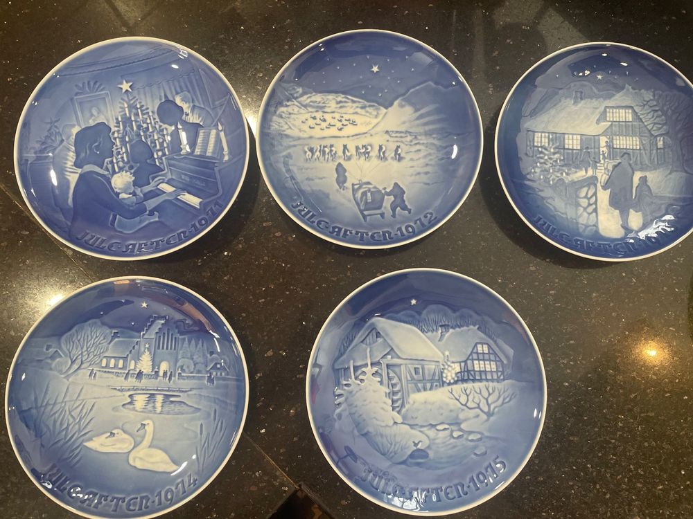 Lot De 2 Assiettes En Porcelaine De Limoge Fragonard - Ressourcerie