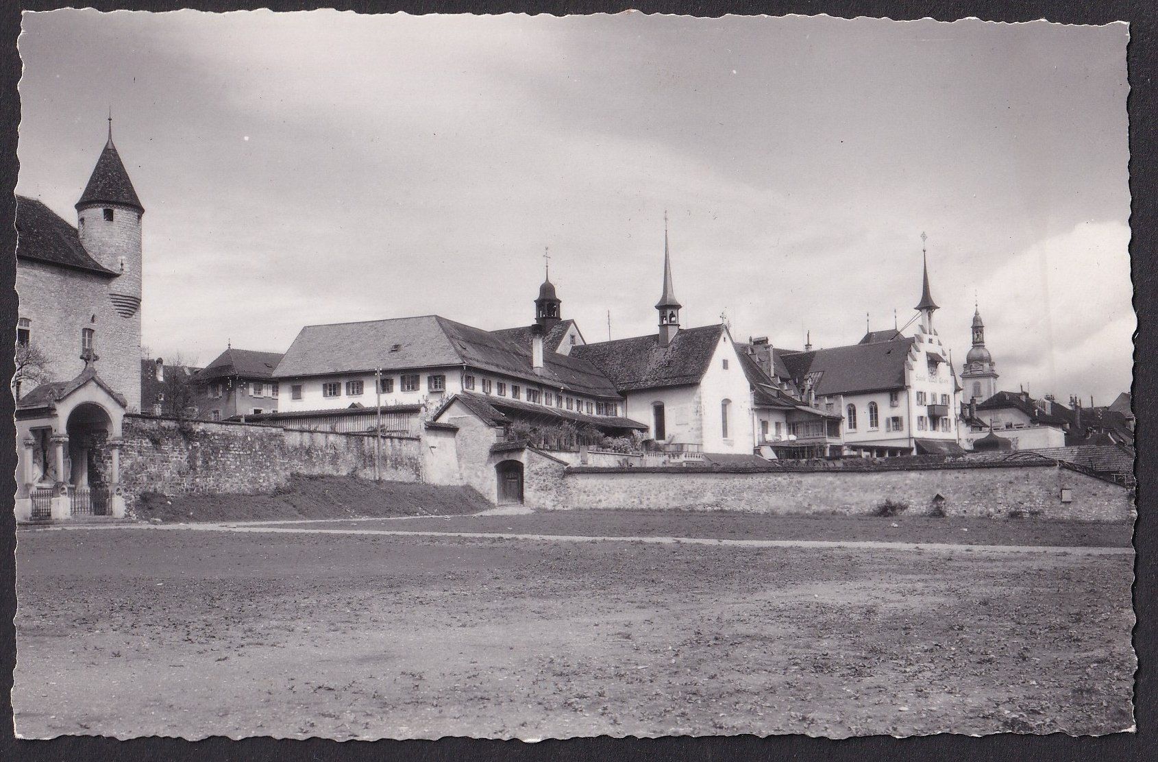 Cartoline postali: Bulle Couvent des Capucins et Institut Ste Croix – Usato da Olten venduto da clotaldi