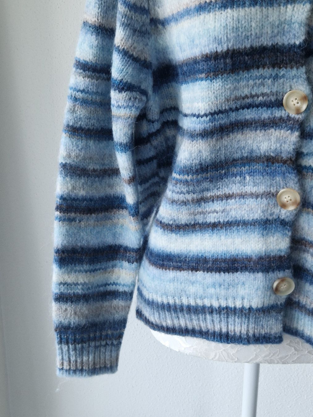 Giacche: CARDIGAN AVEC LAINE – Nuovo e nell'imballaggio originale da Camorino venduto da JPHANDMADE1 2