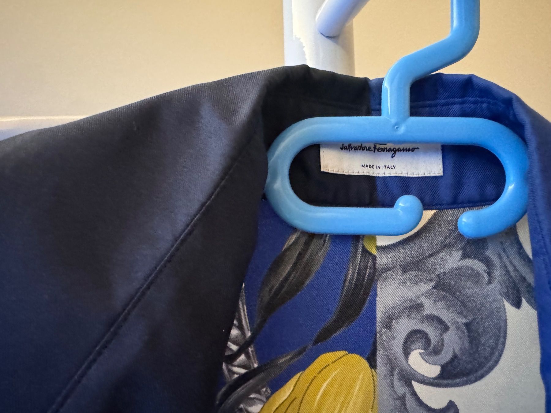 Salvatore Ferragamo Vestiti: Salvatore Ferragamo Kleid aus Seide – Usato da Häuslenen venduto da jur_t65b 2