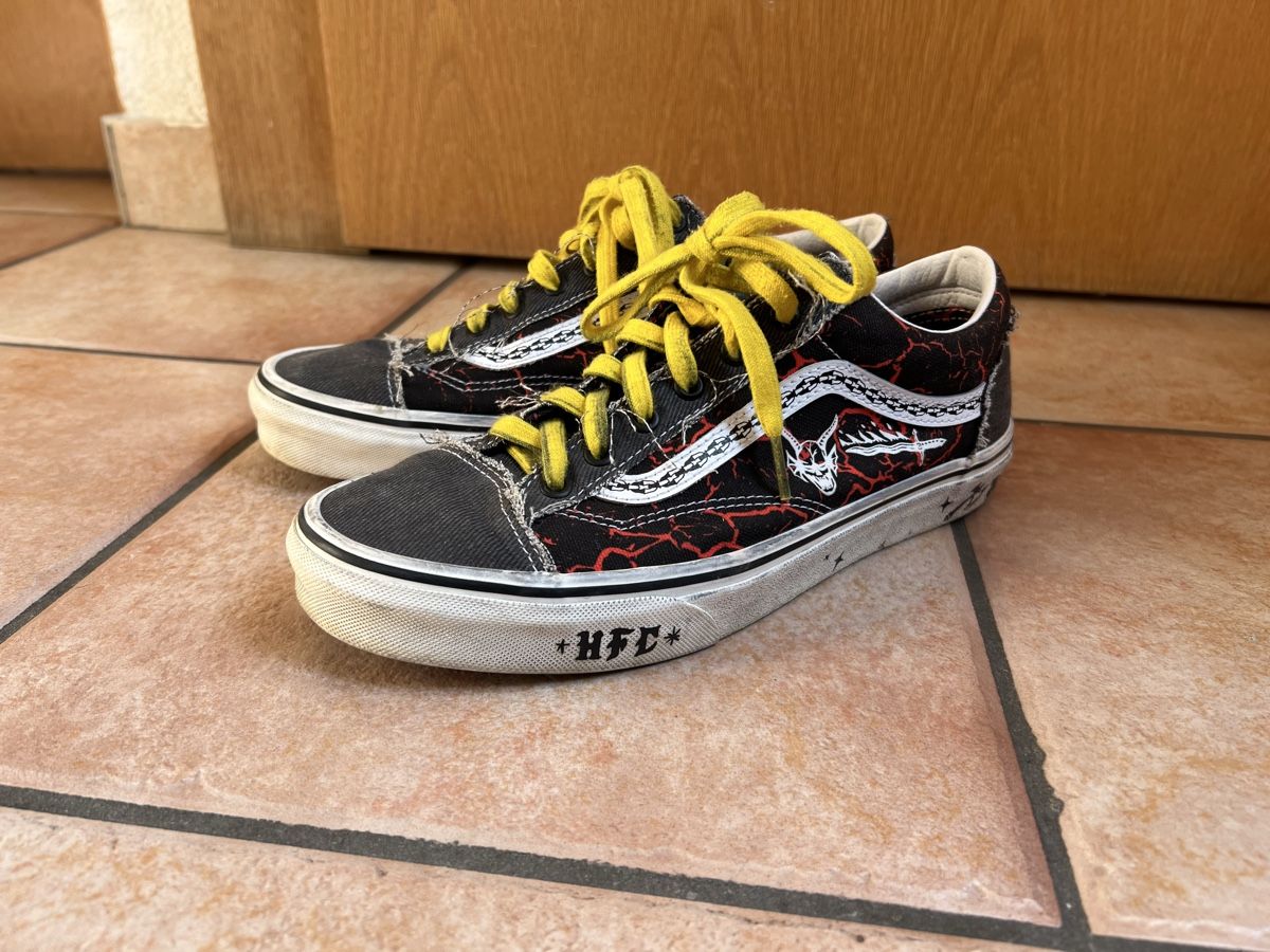 Vans Chaussures hommes: Vans Old Skool - Stranger Things – D'occasion à Balerna par Sulmo93.